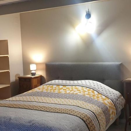 Chez Émile logement entier 2 chambres jardin privé Humes-Jorquenay Esterno foto