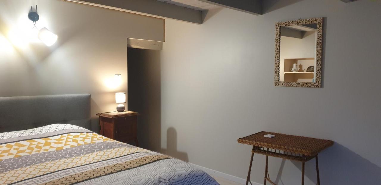 Chez Émile logement entier 2 chambres jardin privé Humes-Jorquenay Esterno foto